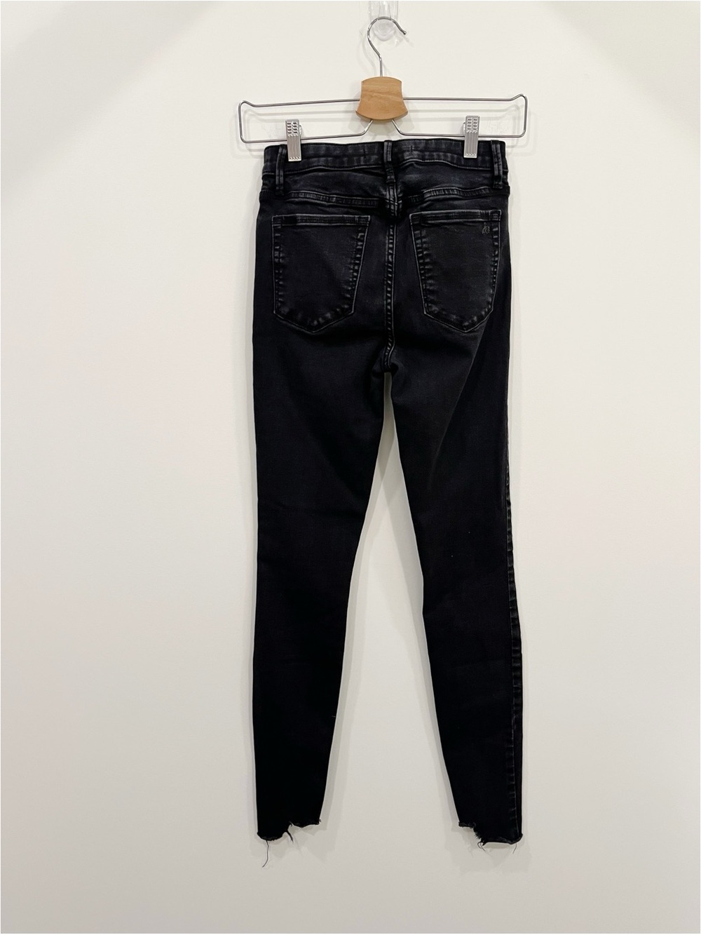 Sam Edelman Stiletto High Rise Skinny Ankle Jeans Black Coated Raw Hem Size 26 - Picture 3 of 11
